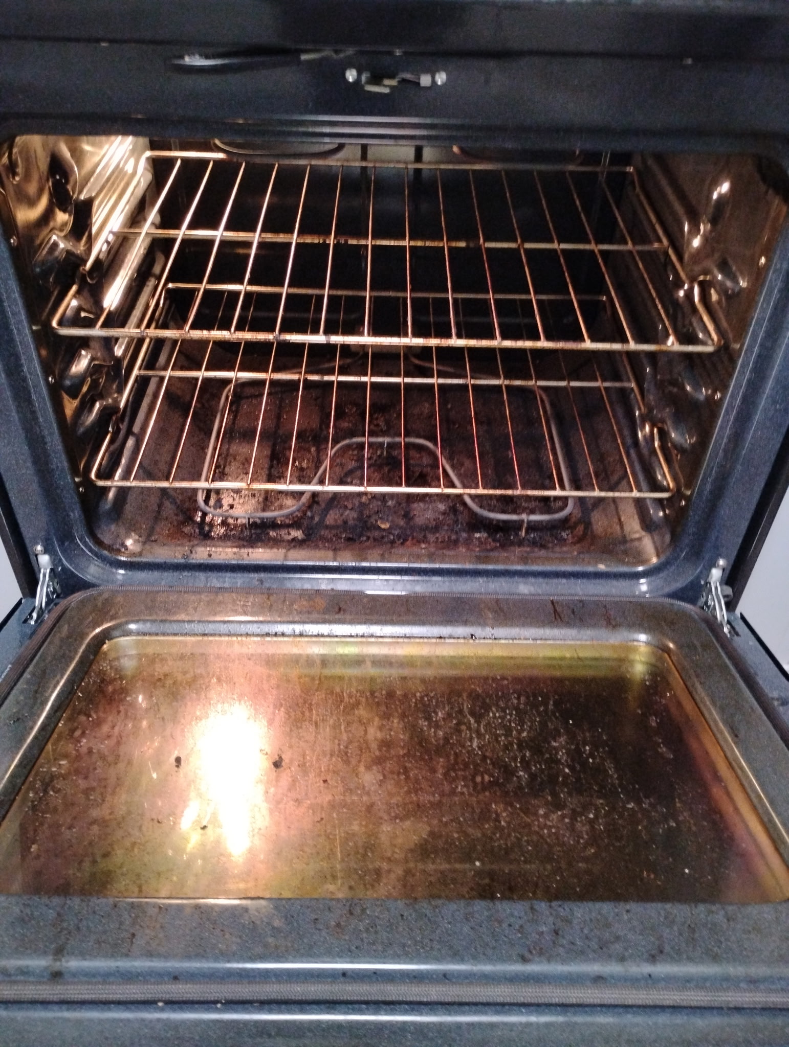 Oven before cleaning
